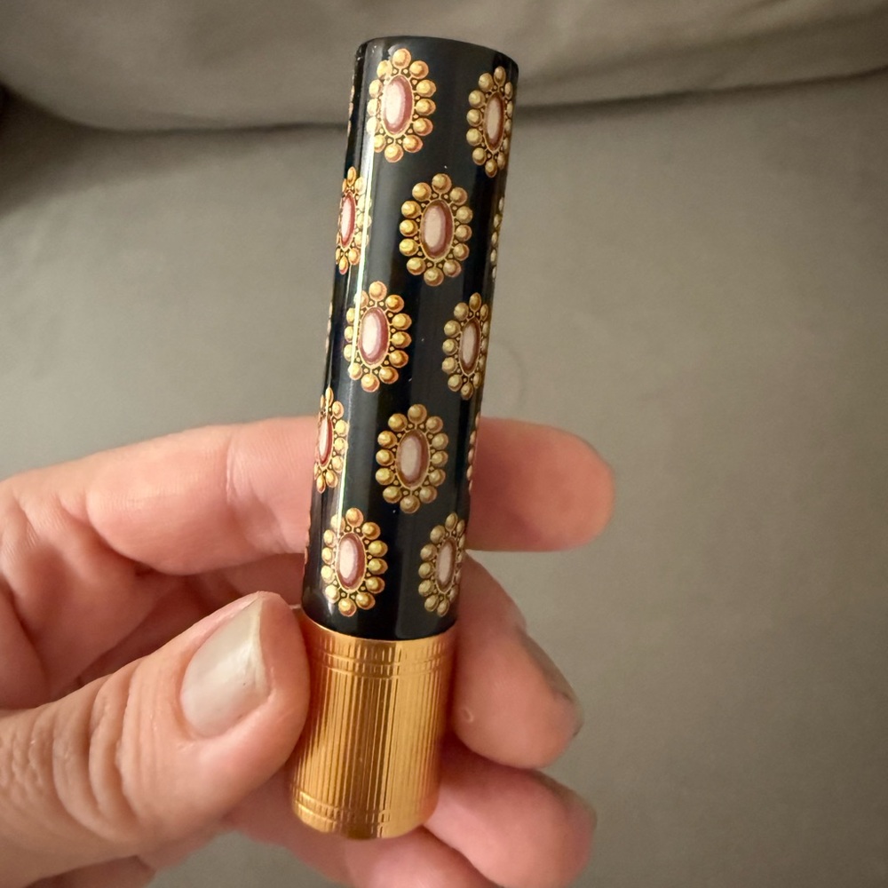 GUCCI lipstick Sally Soft Honey 112